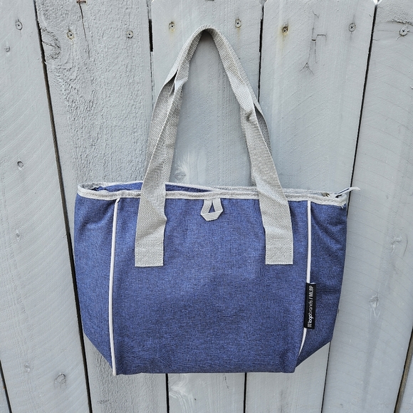 NWT Logobrands Cleveland Indians Cooler Bag - Picture 2 of 6